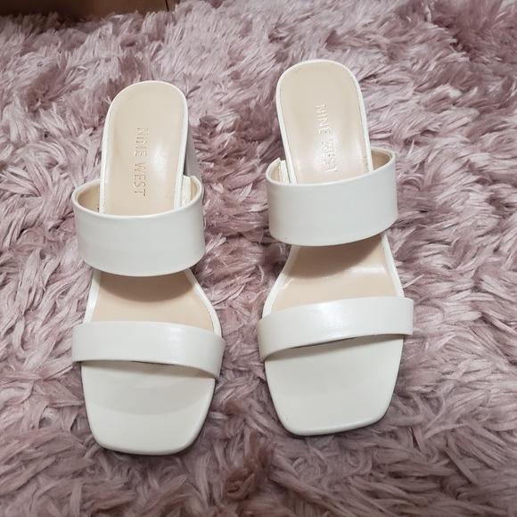 Nine West Block Heel Slip Ons - Picture 9 of 10